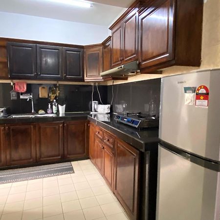 The Nest - Cozy 3-Bedroom Condo, Shah Alam Bagian luar foto