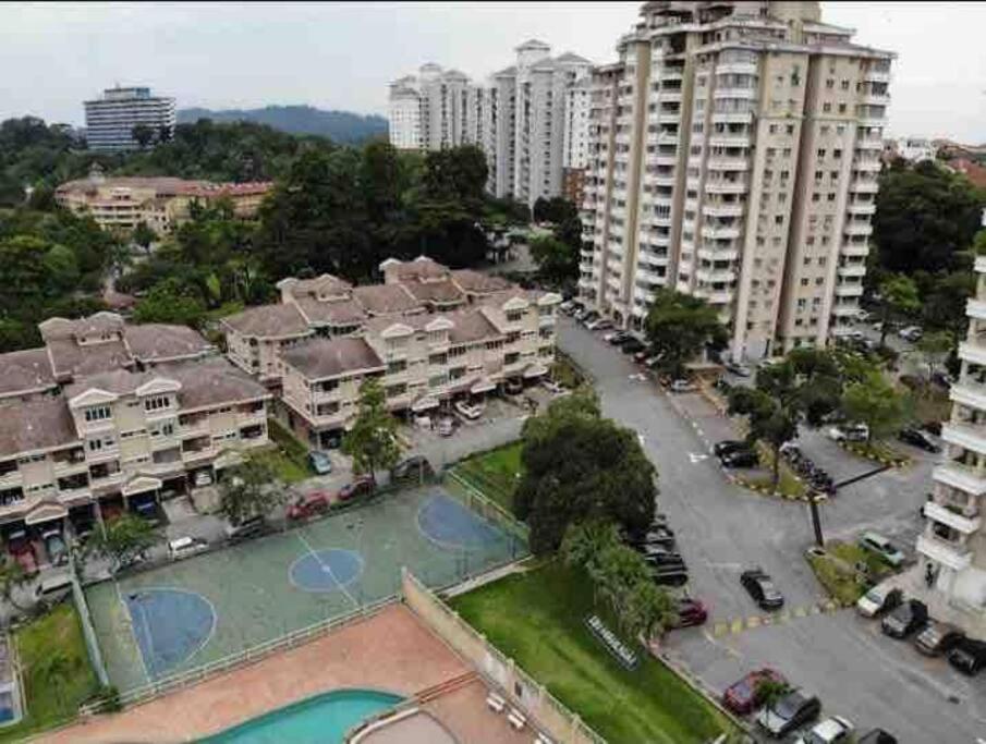 The Nest - Cozy 3-Bedroom Condo, Shah Alam Bagian luar foto