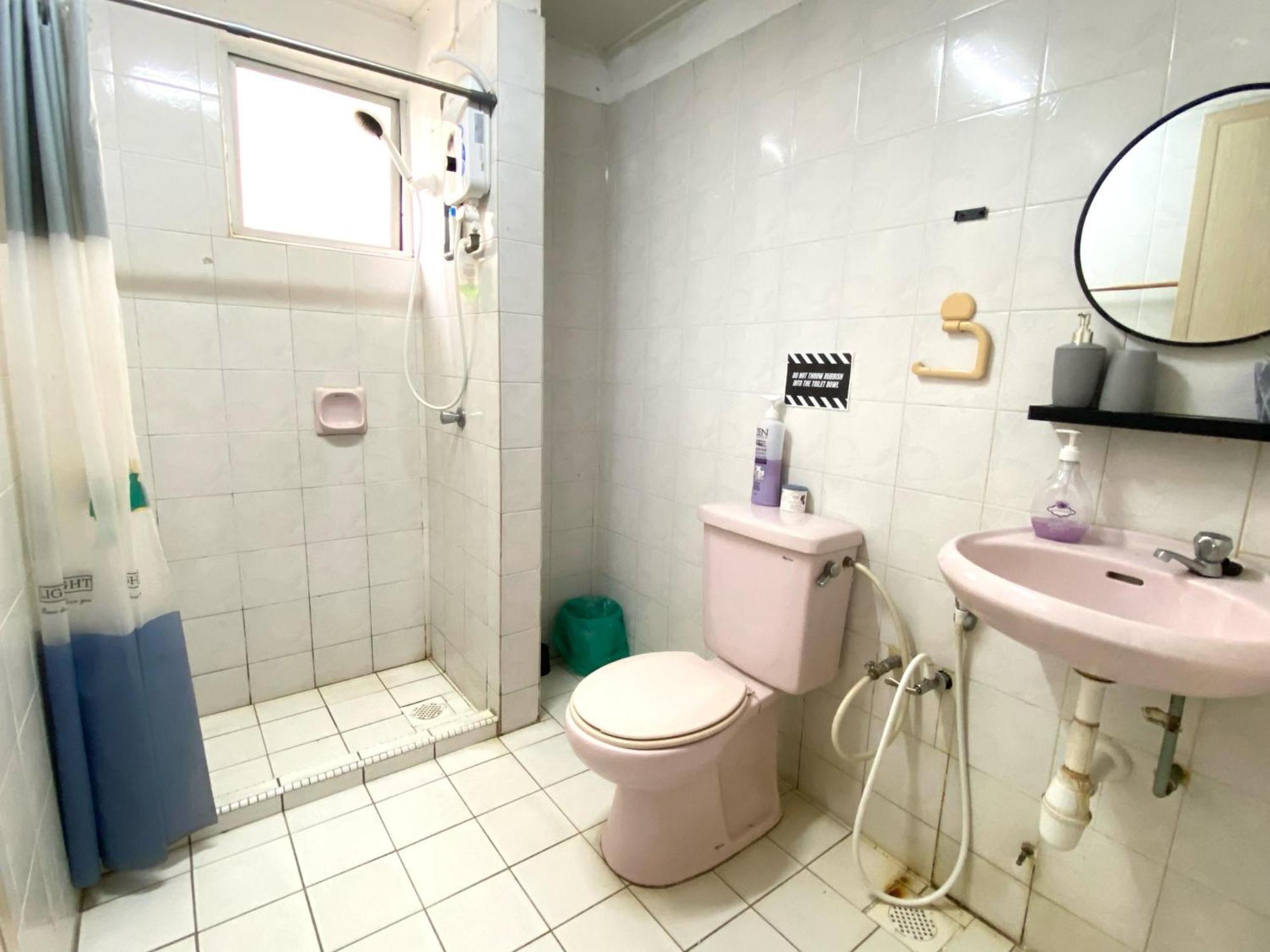 The Nest - Cozy 3-Bedroom Condo, Shah Alam Bagian luar foto
