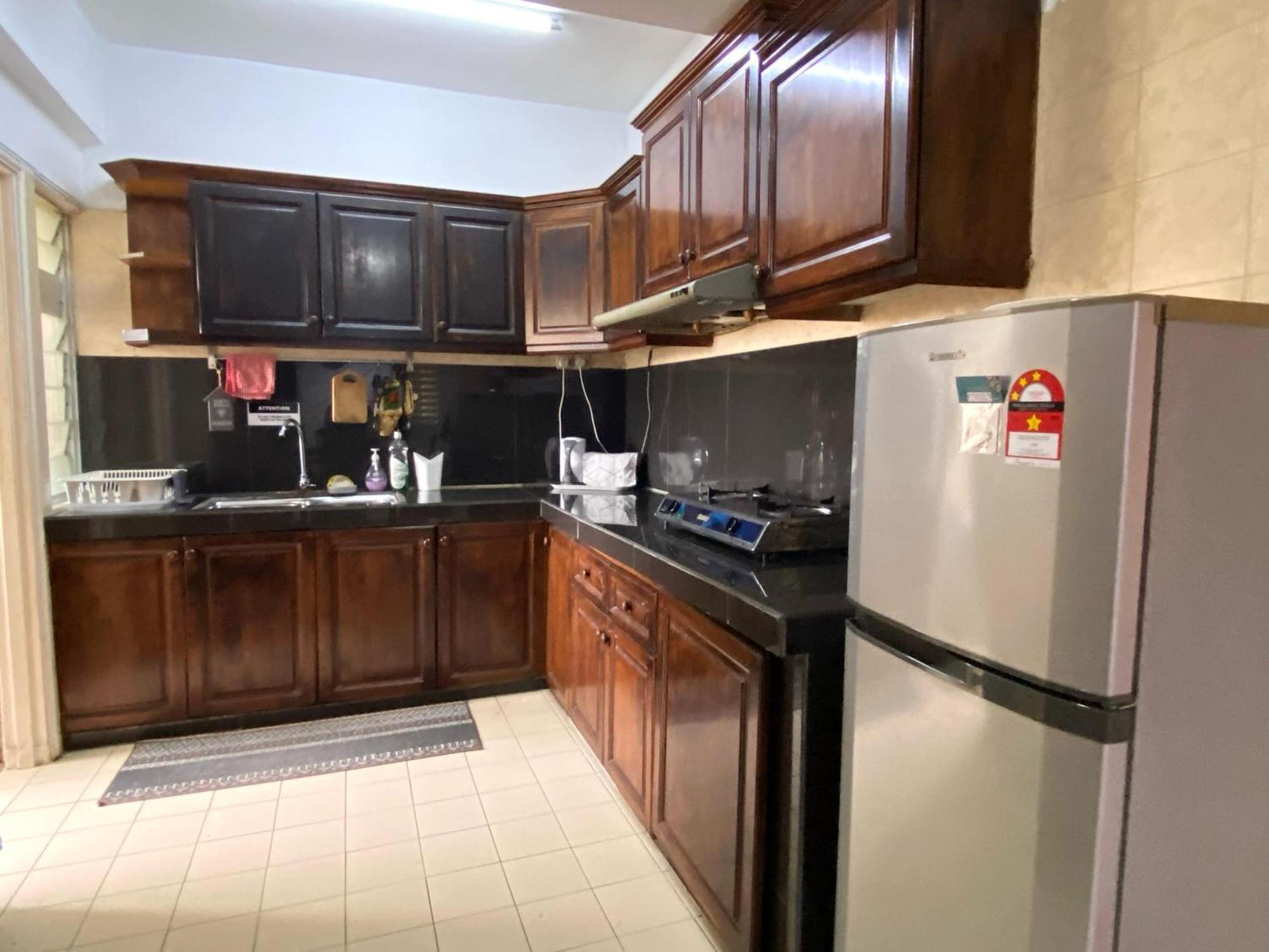The Nest - Cozy 3-Bedroom Condo, Shah Alam Bagian luar foto