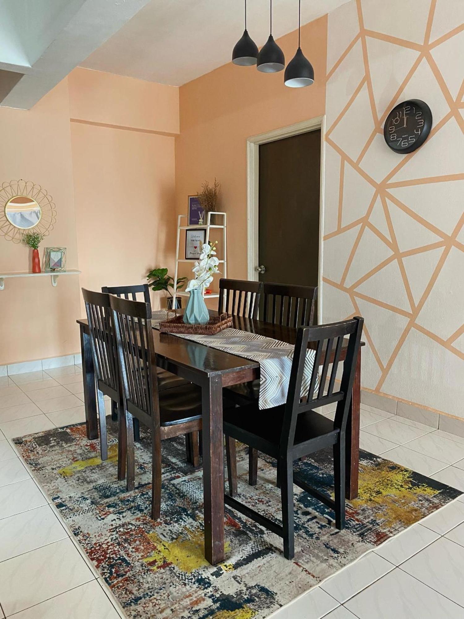 The Nest - Cozy 3-Bedroom Condo, Shah Alam Bagian luar foto